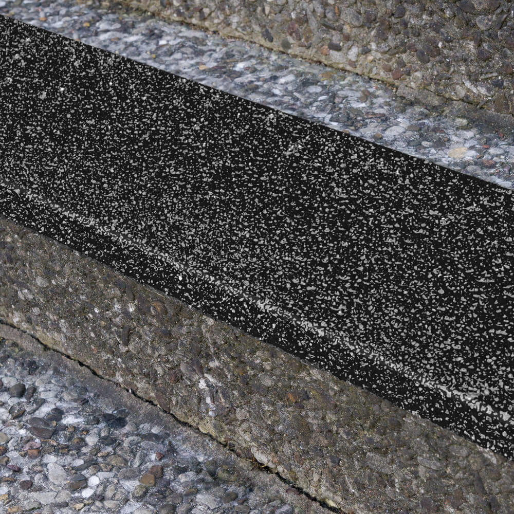 aarf-treppenkantenprofil-industair-r13-gfk-selbstkl-schw-60-x-23-x-3-cm-praxis-detail.jpg
